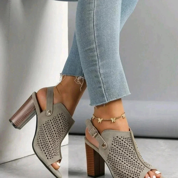 Women's Spring/Summer New Imitation Suede Heeled Sandals With Exposed Heel & Pee - Picture 7 of 8